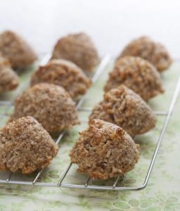Coconut Macaroons by Ricki Heller