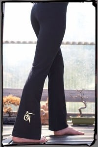 Squeezed Yoga Clothing via Plant-Powered Kitchen
