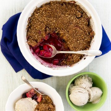 Grain-Free Apple Berry Crumble from "Living Candida-Free" by Ricki Heller